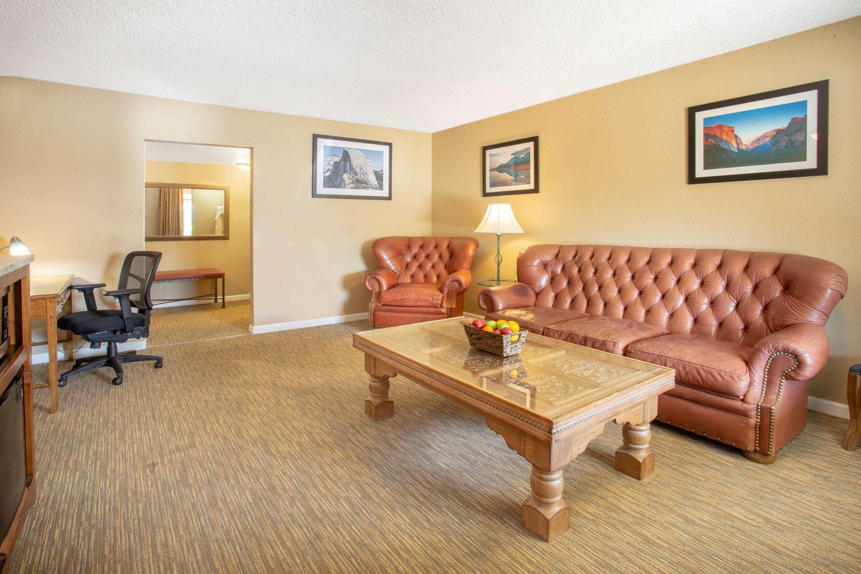 Travelodge By Wyndham Hawthorne Kültér fotó