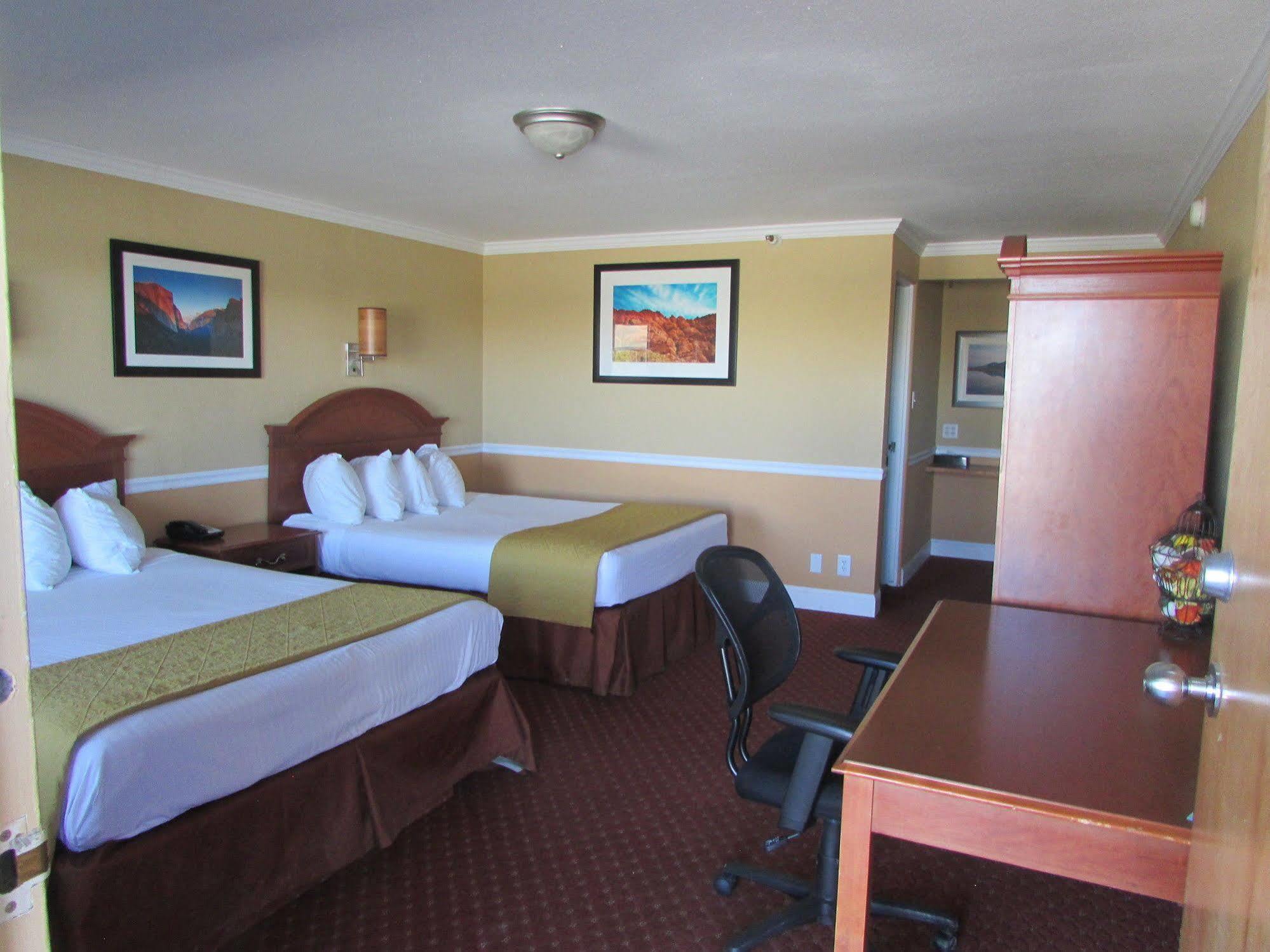 Travelodge By Wyndham Hawthorne Kültér fotó